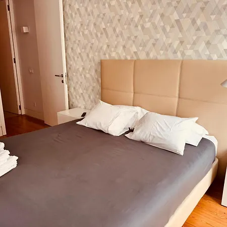 The Crucifixo Collection Eclectic 2j Daire Lisboa